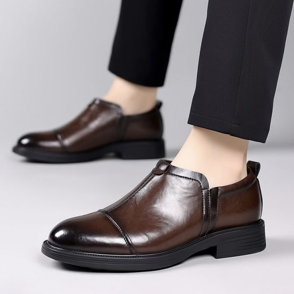 Pointed Toe Leather Loafer NFE433