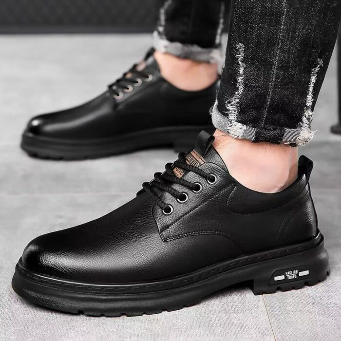Trendy Lace-Up Round-Toe Leather Casual Shoes NFS176