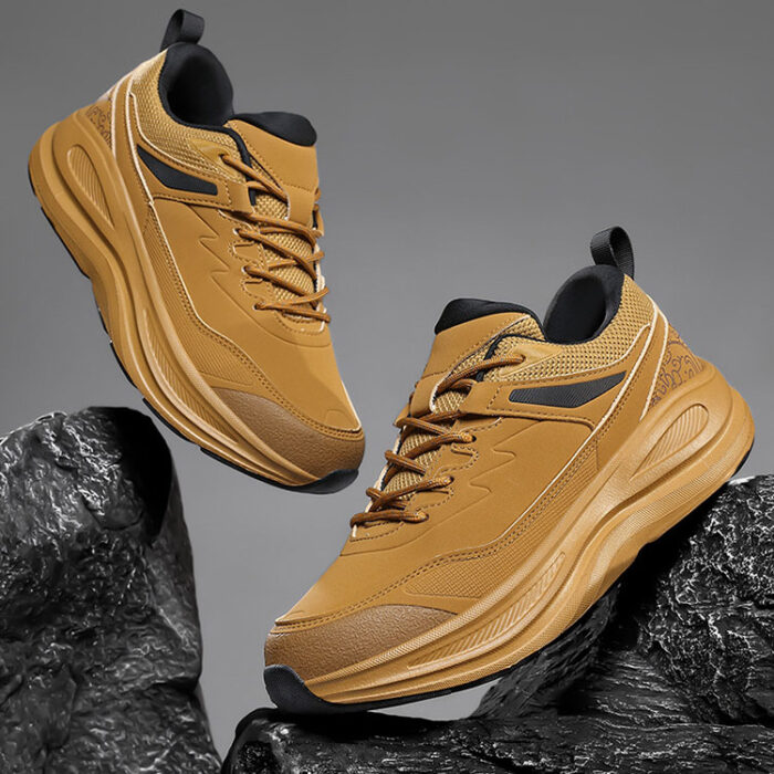 Soft-Soled Outdoor Casual Running Shoes NFER028