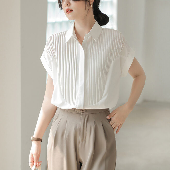 Elegant Loose Fit Short-Sleeved Shirt SV21
